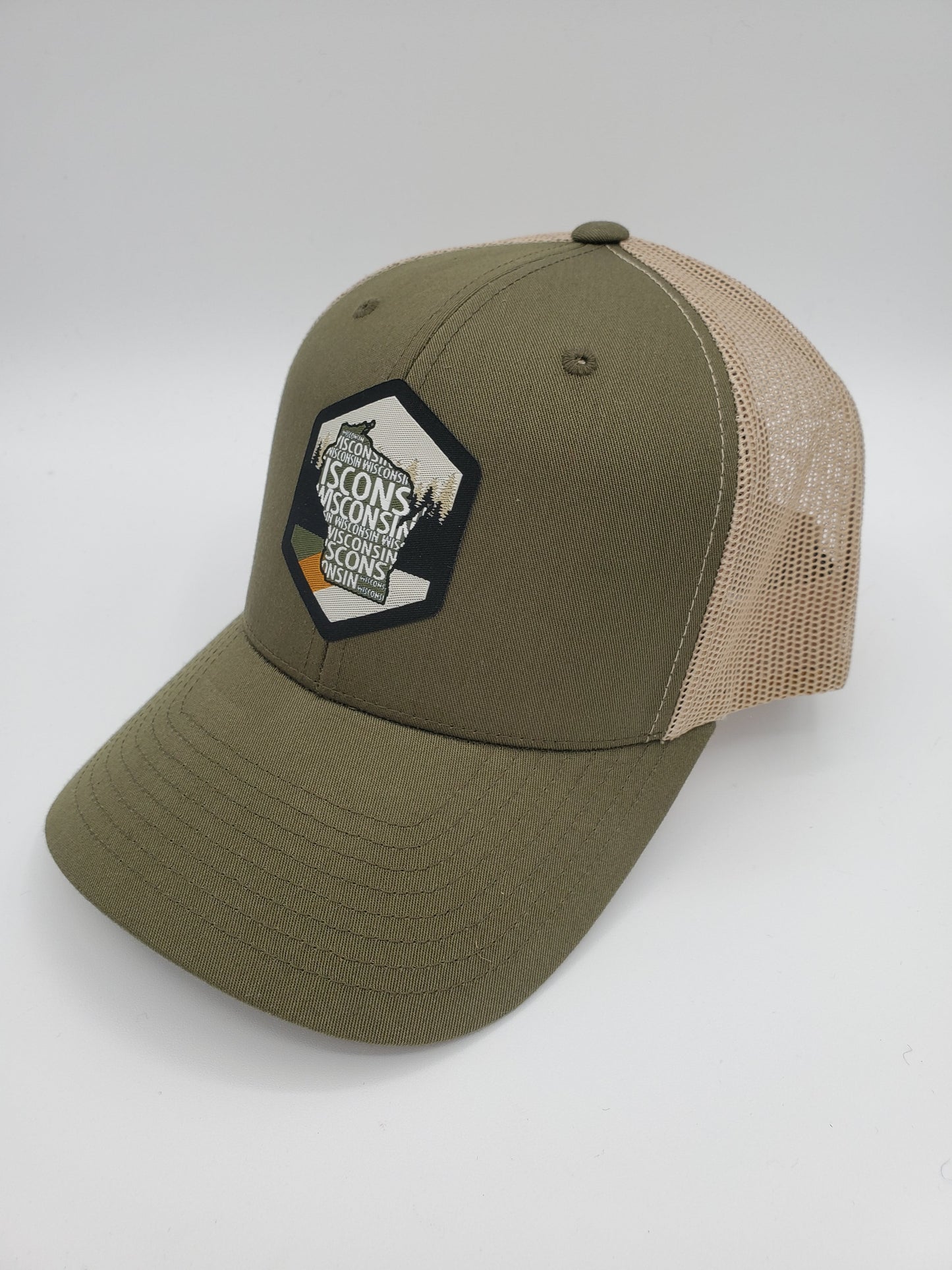 "Vintage Wisconsin" Design Trucker Hat (Khaki Mesh/ Moss Green Fabric)