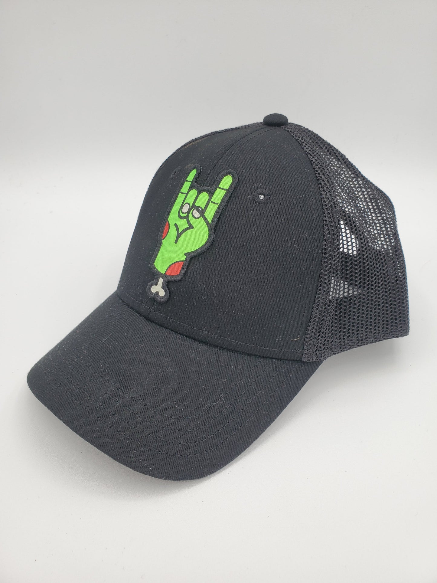 YOUTH "Zombie Rocker" Design Trucker Hat (Black Mesh/ Black Fabric)